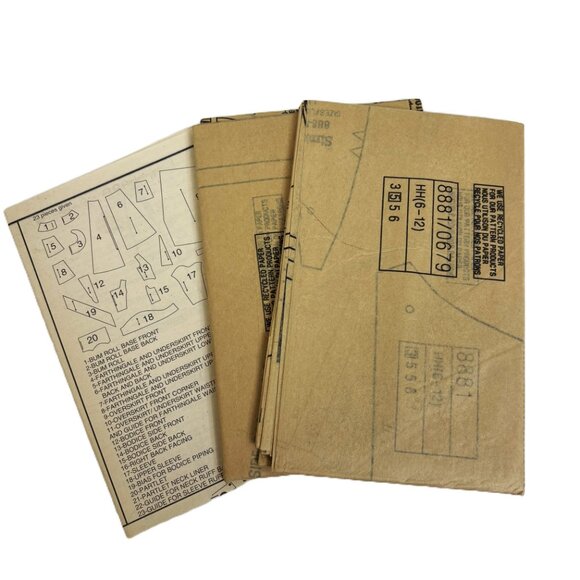 Simplicity 8881 UNCUT Sewing Pattern Medieval Elizabethan Costume Vtg Sz 6-12 - Picture 2 of 7